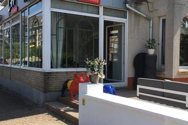 هتل L.a De Panne