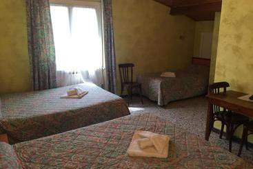 هتل Hôtel Sans Souci