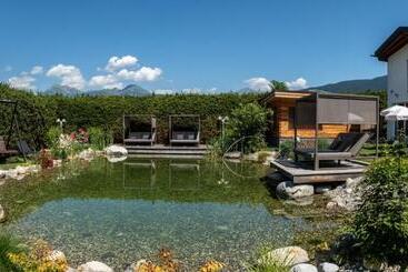 בית מלון כפרי Sun