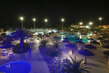 渡假胜地  Villaggio Turistico Internazionale