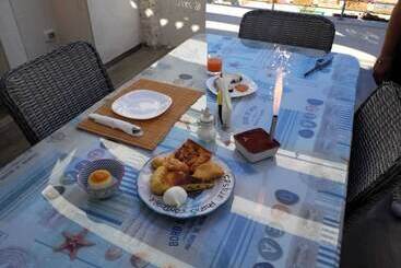 בית מלון כפרי Casale Porto Contessa