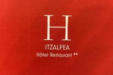 هتل Hôtel Itzalpea