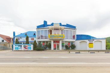 هتل отель идиллия