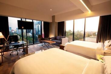 هتل Krystal Grand Suites Insurgentes