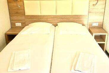 酒店 Les Pavillons Du Golfe