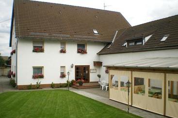 فندق Pension Märkischheide
