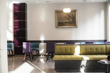 هتل Antwerp Inn