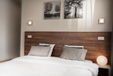 هتل Antwerp Inn