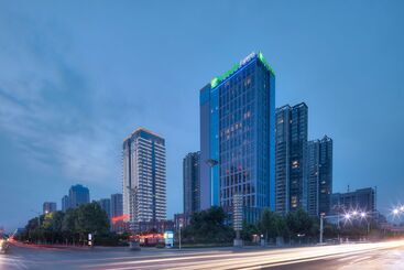 酒店 Holiday Inn Express Luoyang Yichuan By Ihg