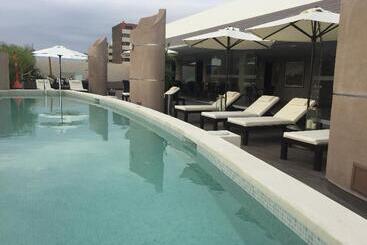 Отель Jose Antonio Deluxe