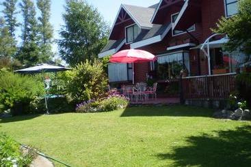 هاستل Hostal Möller