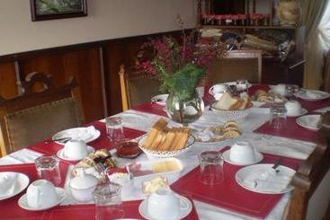 هاستل Hostal Möller
