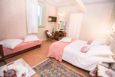 住宿加早餐  Locanda Antico Casale Cesenatico