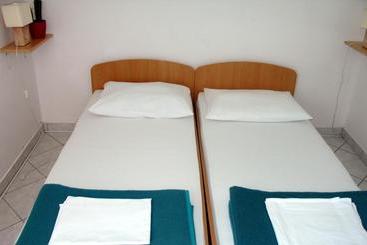 Hostel Amfora
