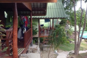 Отель Easy Life Bungalows