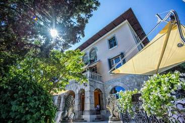 هتل Villa Ariston