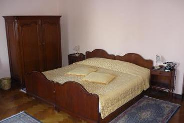 هتل Villa Ariston