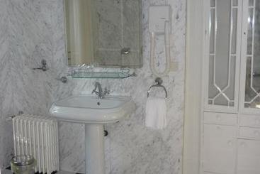 هتل Villa Ariston