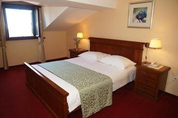 هتل Villa Ariston