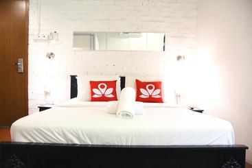 בית מלון כפרי Zen Rooms Lebuh Campbell