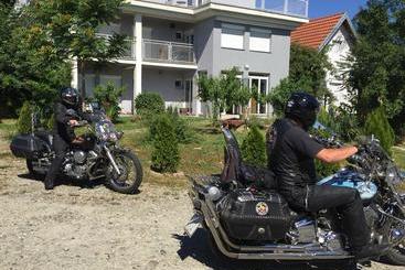 پانسیون Pansion Vila Vanda Vukovar