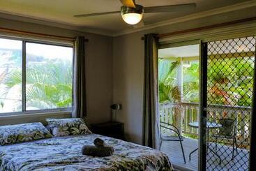 호스텔 Backpackers At 1770