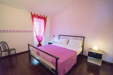 آپارتمان‌های توریست‌ها Casa Mikonos