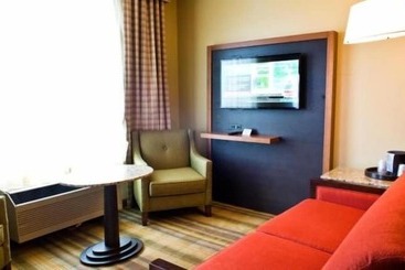 فندق Amicalola Falls State Park And Lodge