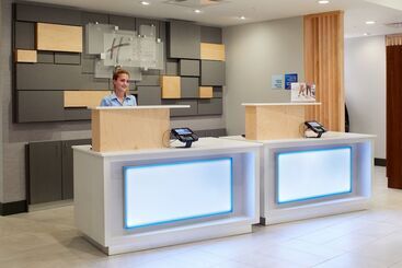 فندق Holiday Inn Express & Suites   Cincinnati North   Liberty Way, An Ihg