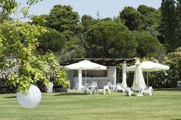 מלון דירות Skiathos Holidays Suites & Villas