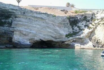 Отель B&b Mare Di S. Lucia