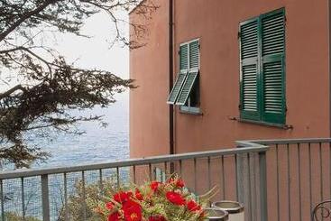 هتل Bed & Breakfast Cas Alda