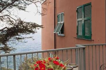 هتل Bed & Breakfast Cas Alda