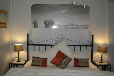 فندق Cedar Lodge Guest House