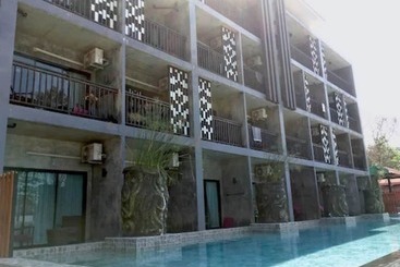 호텔 Maneetel Krabi Beachfront Sha Plus