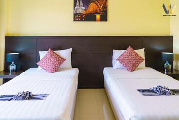 호텔 Baan Phor Phan