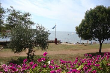 ホテル Happy Camp In Camping Park Umag