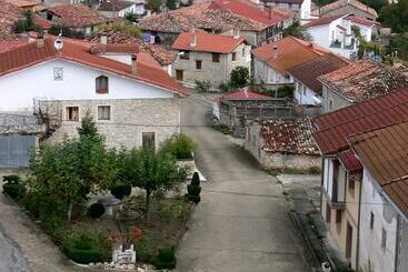 Отель Rural La Torre De Bisjueces