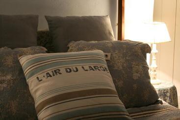 펜션 Le Manoir De Herouville