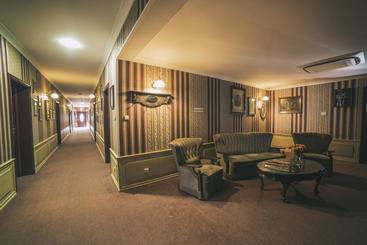 Western Hotel