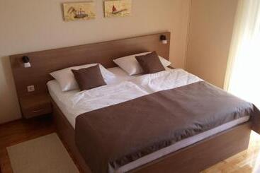 住宿加早餐  Rooms Vukušić