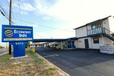 هتل Economy Inn Kingsville