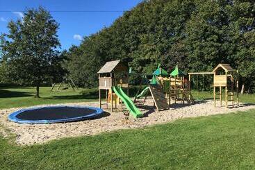 호텔 Hestkær Family Rooms Summer Camp