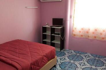 בית מלון כפרי Sampaongern Home Stay