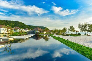 Resort The Royal Sands Koh Rong