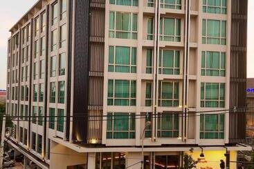 Grand Hotel Vientiane