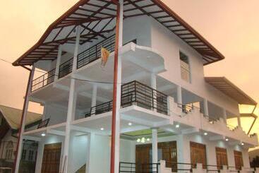 فندق See Fox Hill Resort