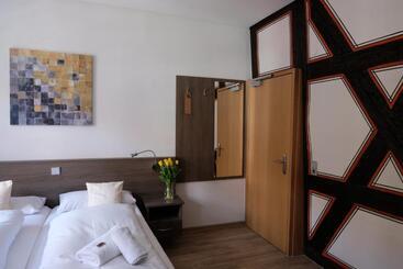 Bed and Breakfast Gastehaus Zur Sonne