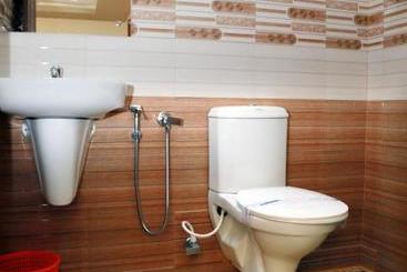 هتل Anandkrishna Residency