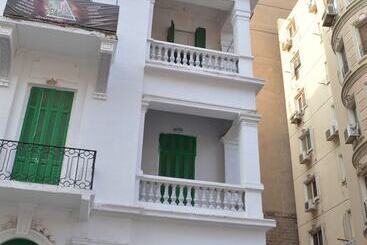 فندق Colour Holidays